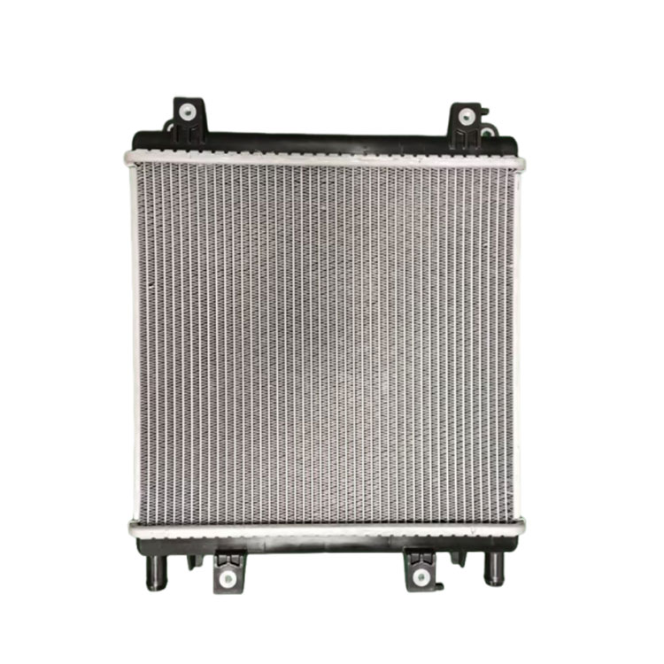 Radiator i rezervuarit të ujit me temperaturë të ulët Toyota 22 Tundra